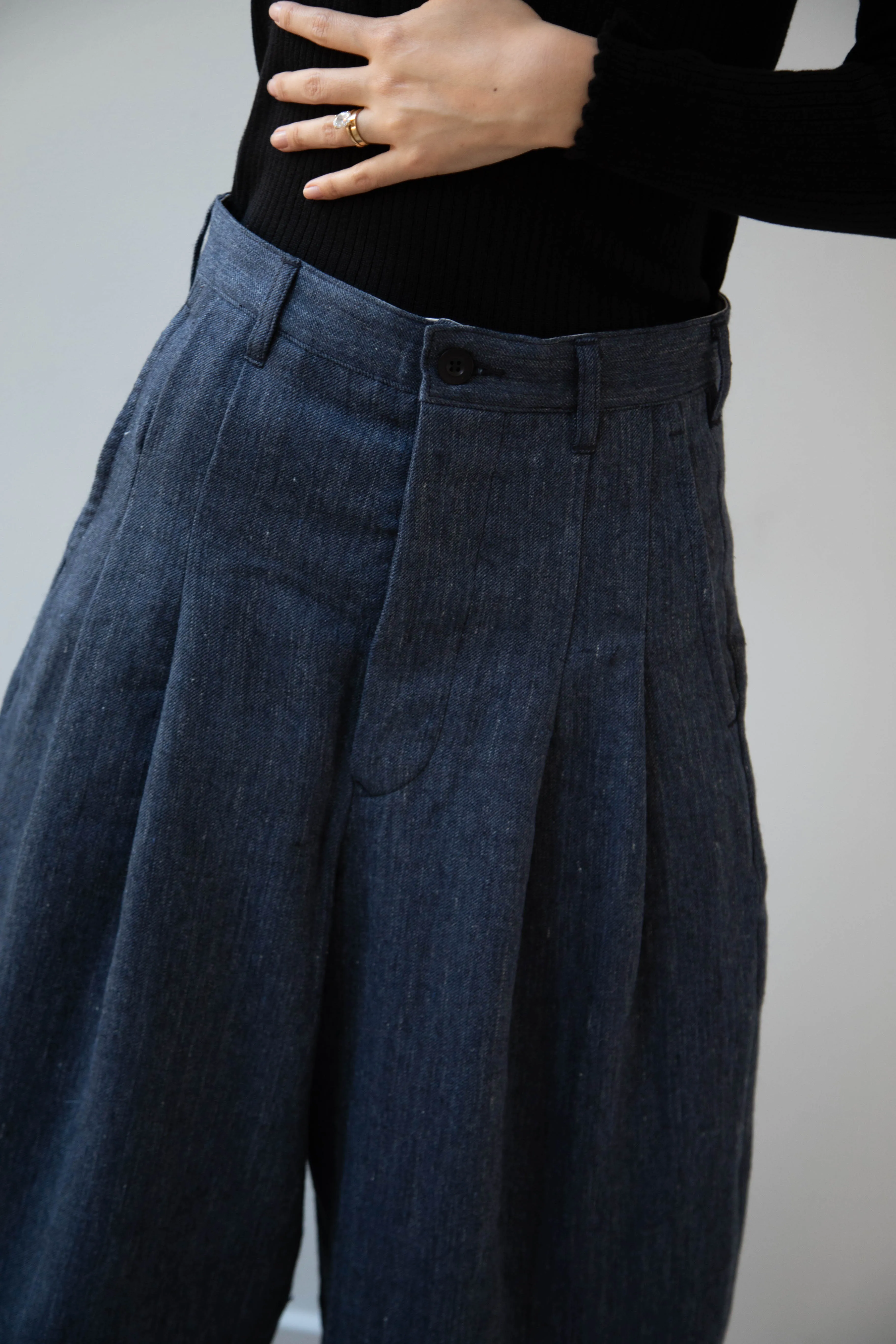 Aseedonclöud | Sankayo Trousers in Indigo Denim Wool