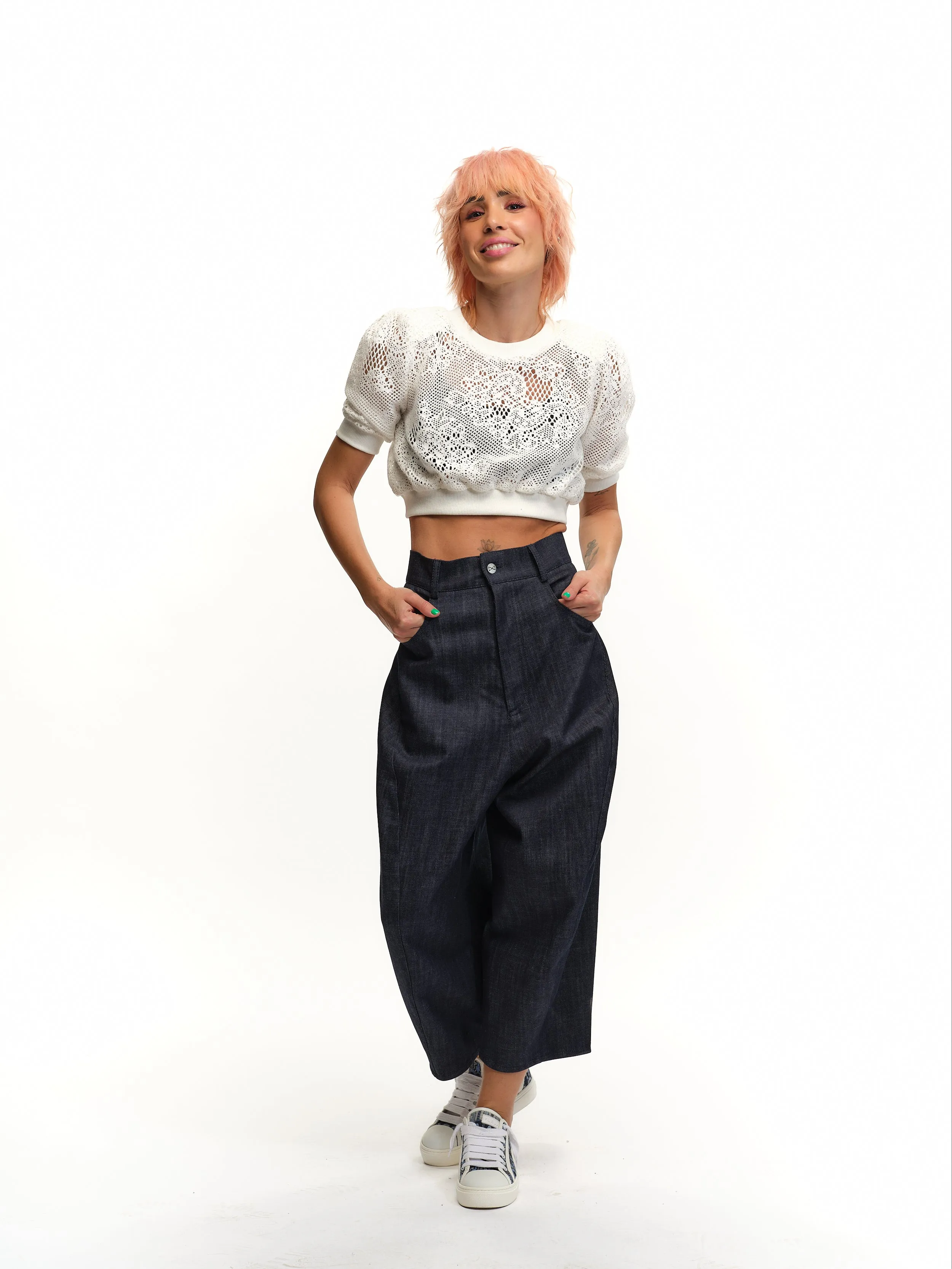 Cropped High-Waisted Balloon Jeans